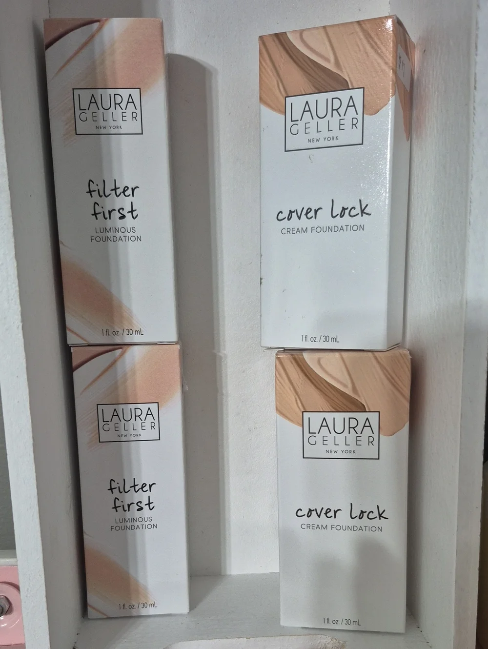 Laura Geller Cover Lock Cream Foundation - Light Beige/Tan